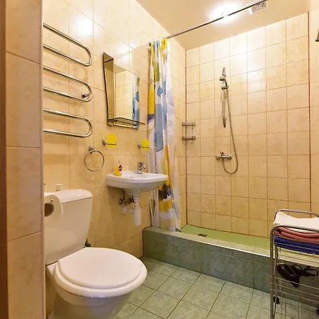 Elena Kwatera prywatna *