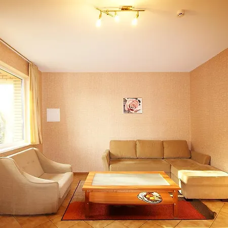 Elena Homestay